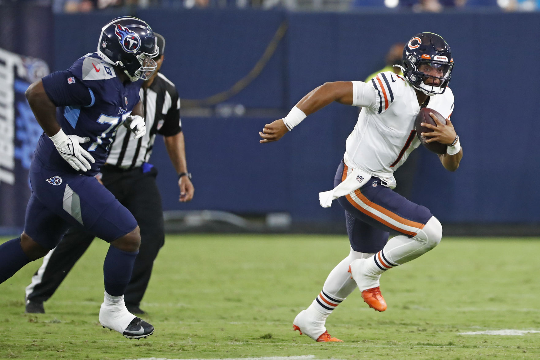 Bears Titans Football
